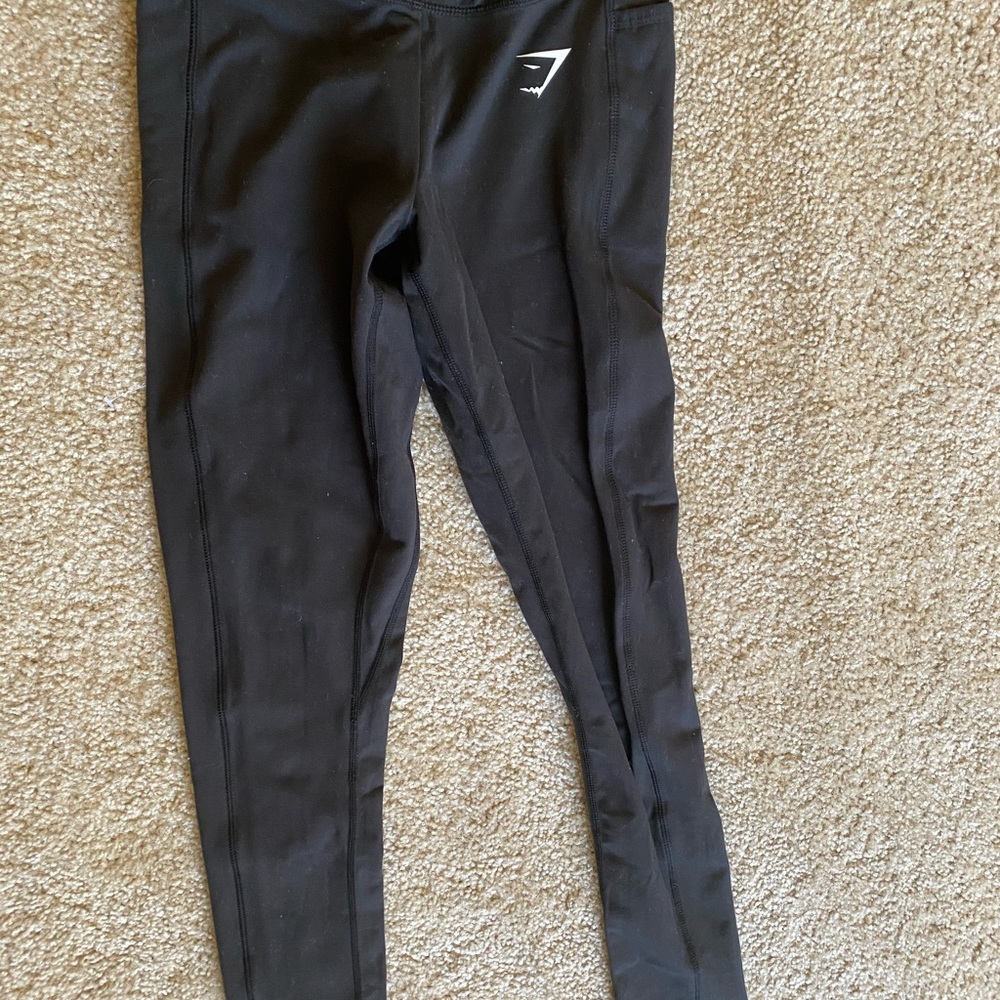 Gym shark leggings size small